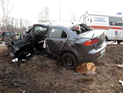 В ДТП на 50 км + 010 м автодороги М-9 Балтия погиб водитель автомобиля Митсубиси Лансер.