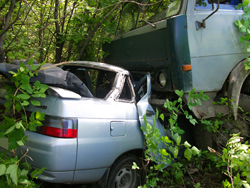 На 31 км Волоколамского шоссе произошло столкновение автомобилей КамАЗ и ВАЗ, в ДТП погибла девушка-водитель 1990 г.р.
