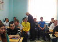 В Красногорске учащихся поздравили с Днем российского студенчества.
