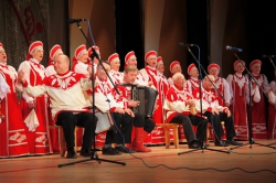 В ДК Подмосковье состоялся отчетный концерт Душа народа - песня русская.