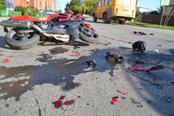 На 31 км Волоколамского шоссе в поселке Нахабино произошло ДТП, в котором погиб мотоциклист.