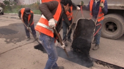 В Красногорске продолжаются работы по ямочному ремонту!
