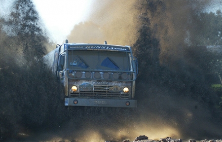 Строительный объект в Красногорске, как источник загрязнения дороги.