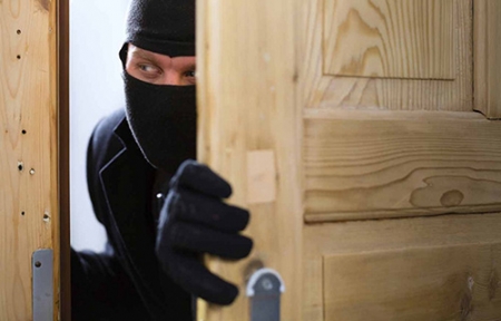 Сотрудники полиции УМВД России по г.о. Красногорск раскрыли серию краж из квартир.