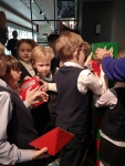 Почти 1 тысяча детей посетили новогодний квест «Елка Победы в Красногорске».