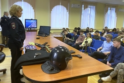 В Красногорке полицейские провели акцию «Студенческий десант» для учащихся колледжа.