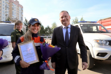 Глава городского округа Красногорск поблагодарил спасателей за тушение лесного пожара.