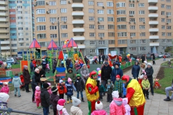 В Красногорске открытие детских площадок становится ярким праздником для детей.