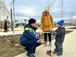 В Московской области сотрудники Госавтоинспекции проводят беседы с пользователями электросамокатов и велосипедов!